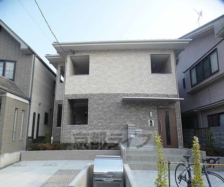 Main exterior of Ferris Kitashirakawa