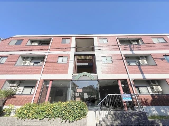 Main exterior of Rb Elegance Court Shimogamo