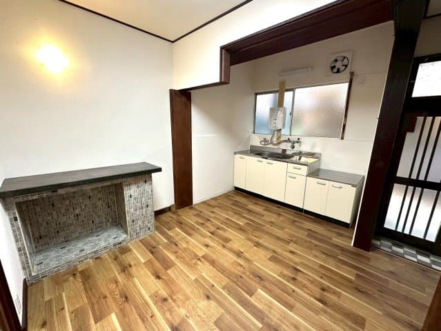 Preview interior of Omiya Nishi Sohmonkuchi Terrace House