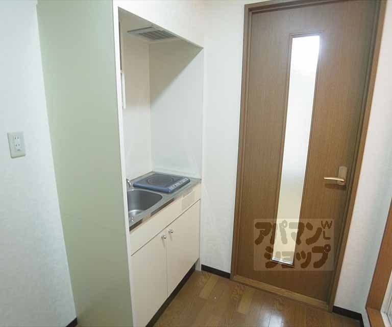Preview interior of Latour Bokushin II Annex