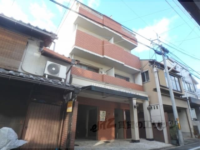 Main Image