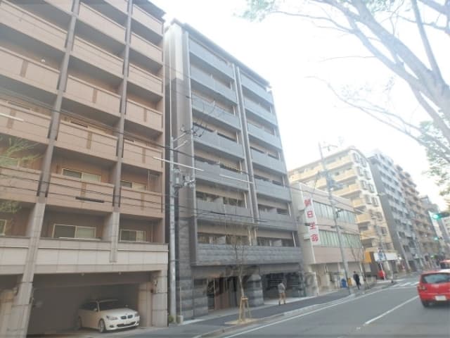 Main Image