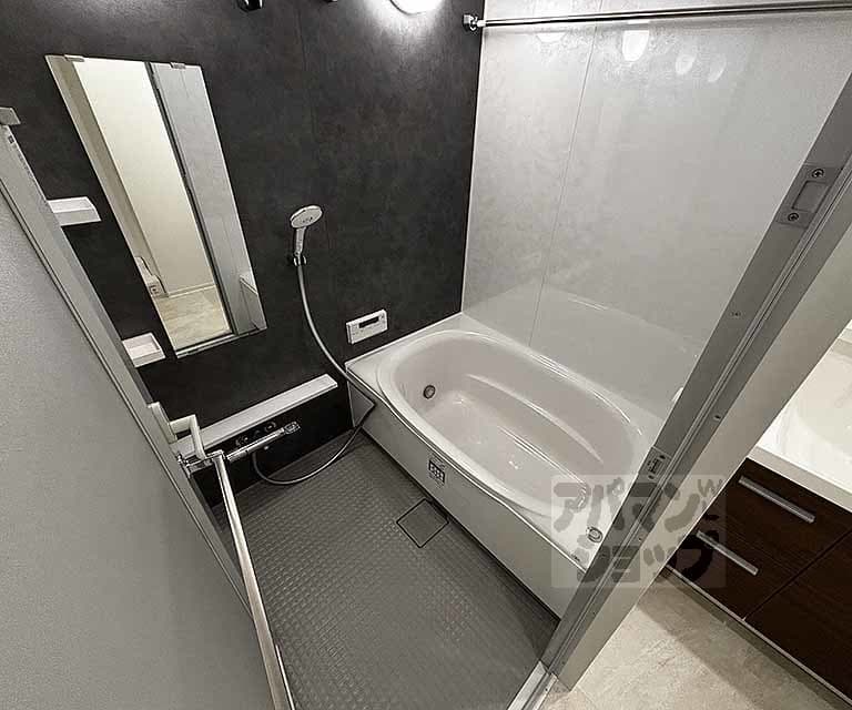 Preview interior of STANDZ Kawaramachi Gojo
