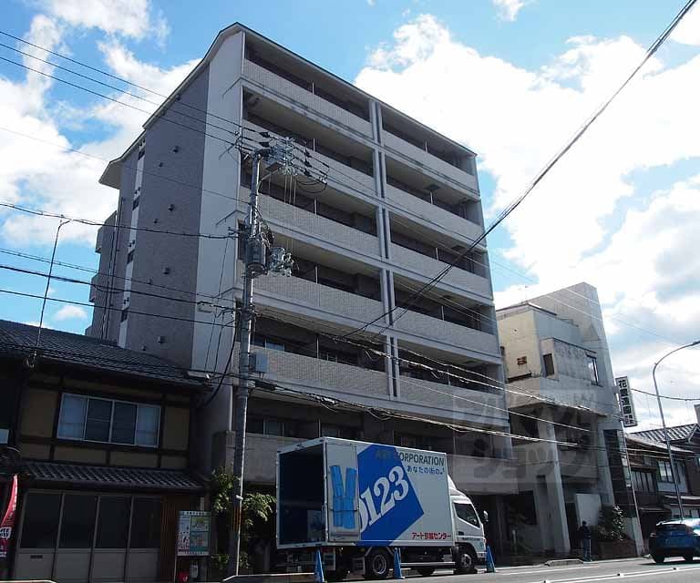 Main exterior of Swans Kyoto Gojō Ōmiya