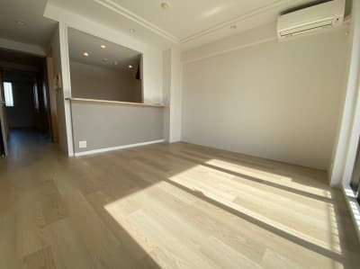 Preview interior of Pine Field Rakuishi