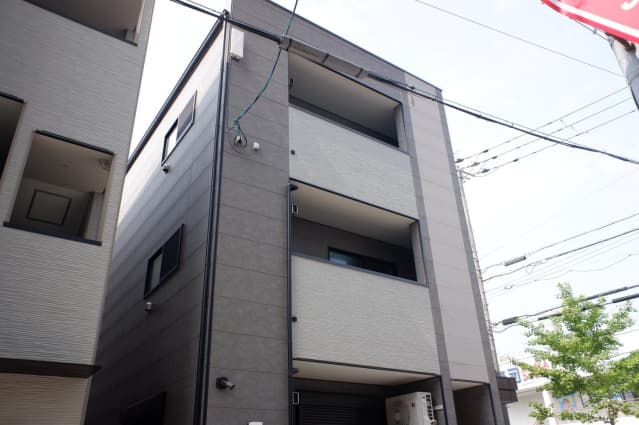 Main exterior of Plandoor Nagitōji