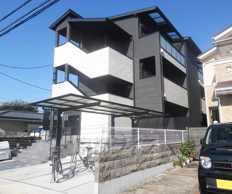 Main exterior of LEI Otsuka