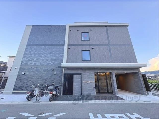 Main exterior of COLORLIFE Nagaokakyo