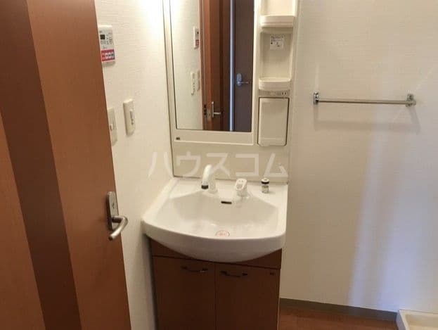 Room image 9