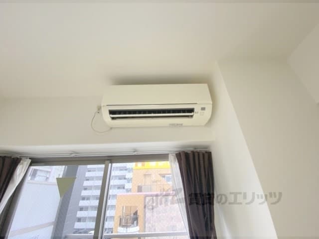 Room image 11