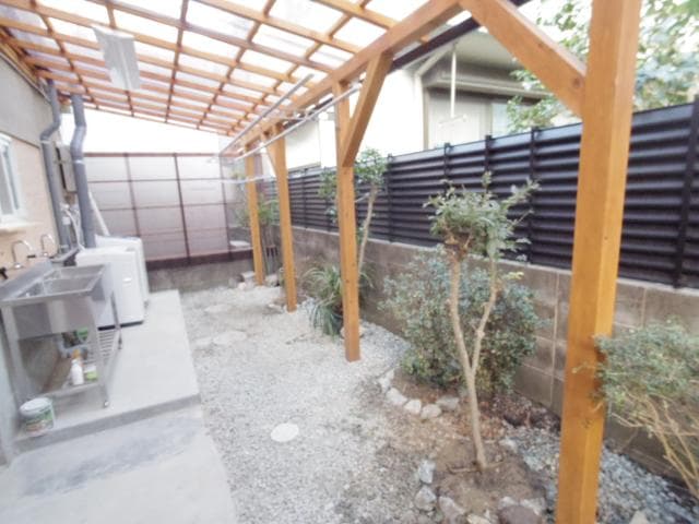 Room image 10