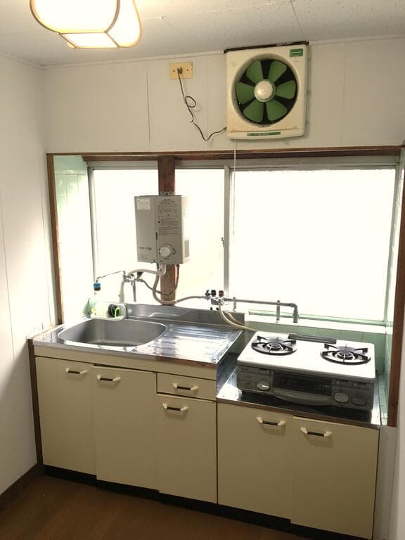 Preview interior of Kitabukicho Rental House (3rd Unit from the East)