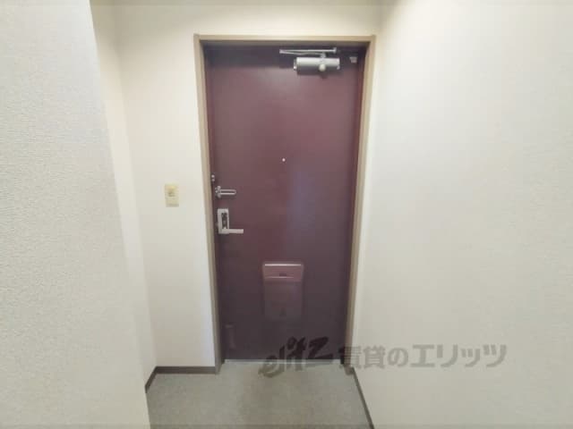 Room image 11