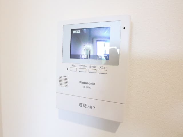 Room image 11