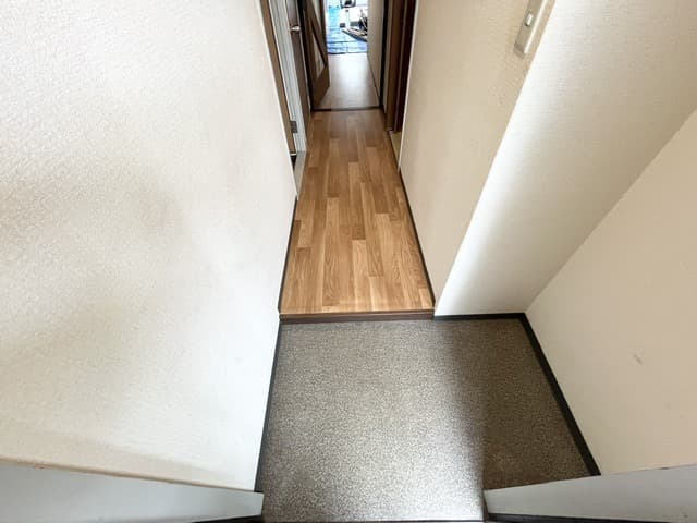 Room image 12