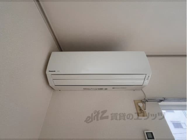 Room image 11