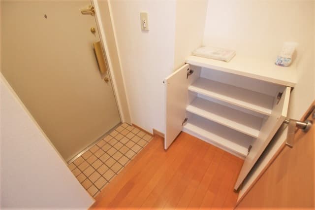 Room image 12