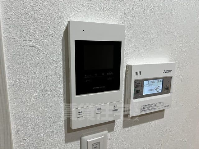 Room image 11