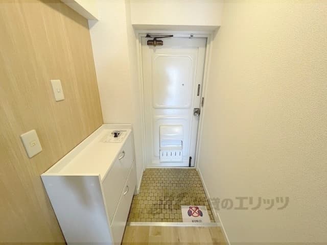 Room image 12