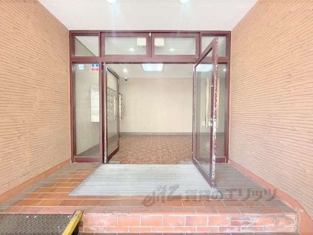 Room image 13
