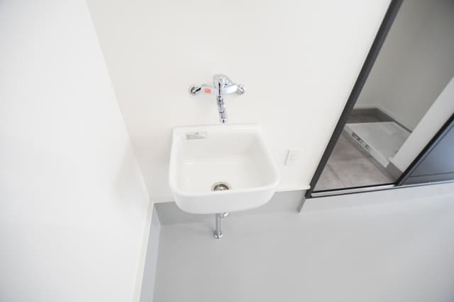 Room image 9