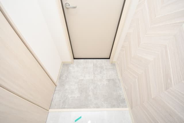 Room image 12