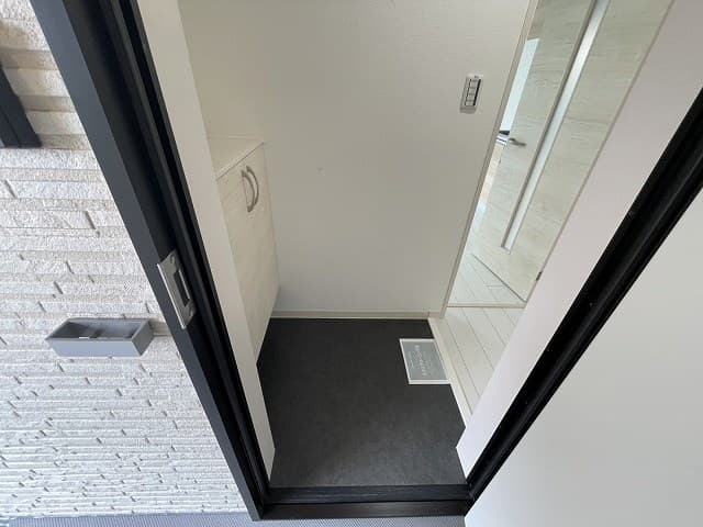 Room image 13