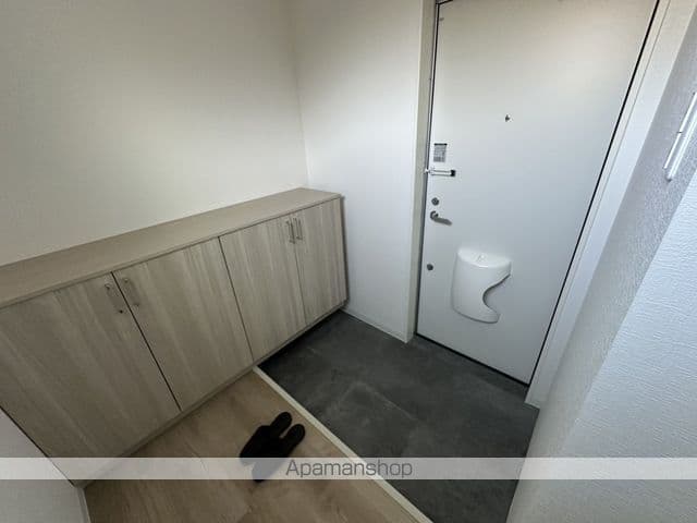 Room image 12