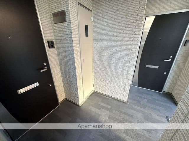 Room image 14