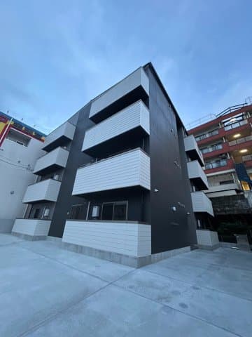 Main Image