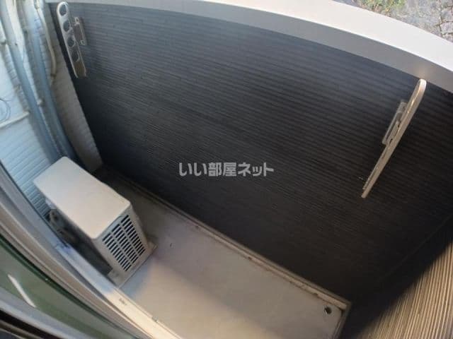 Room image 10