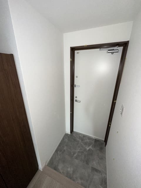 Room image 13