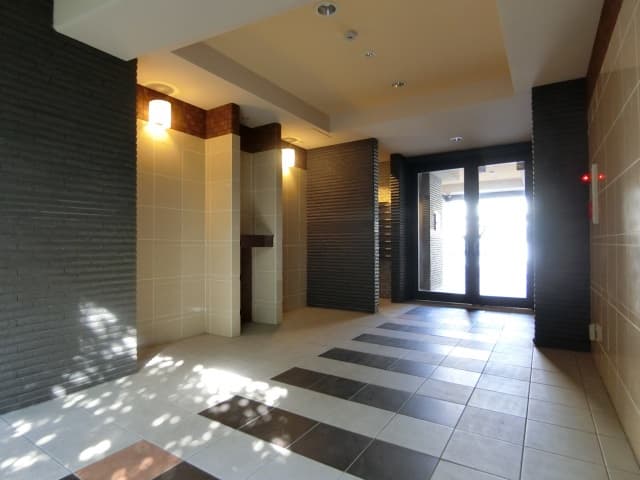 Room image 12