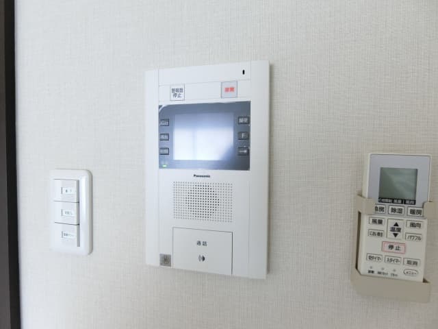 Room image 9