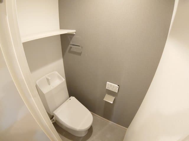 Room image 10