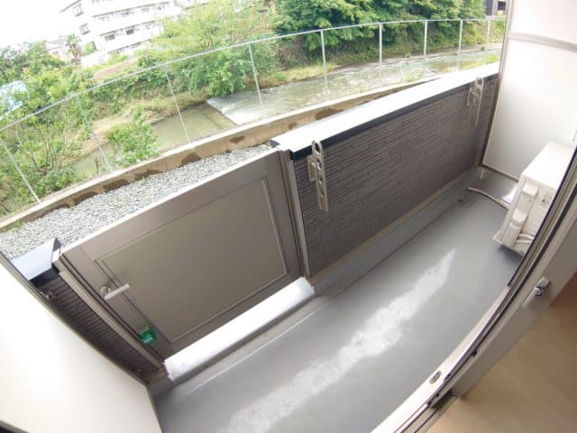 Room image 11