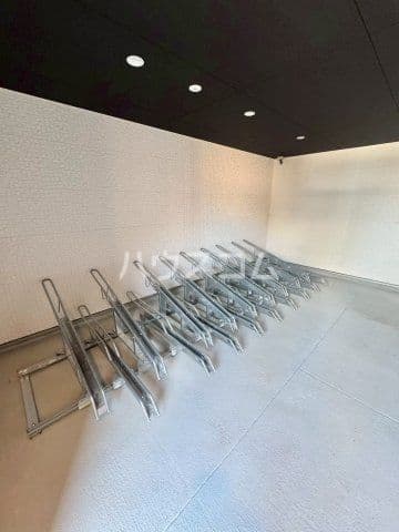 Room image 9