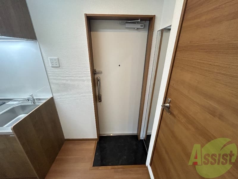 Room image 13