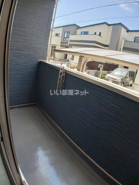 Room image 10