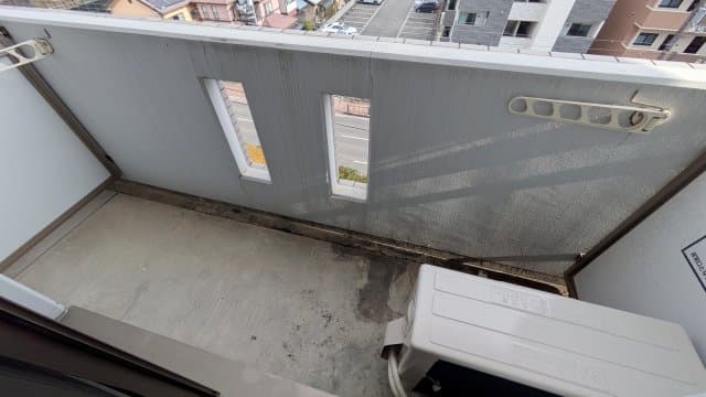 Room image 10