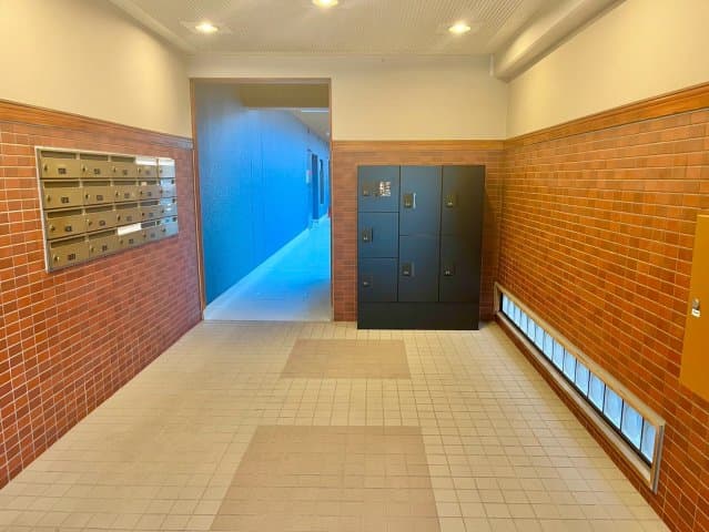 Room image 13