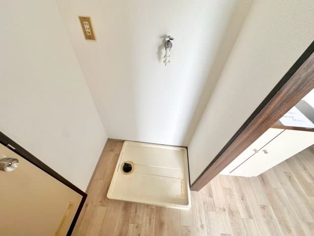 Room image 12