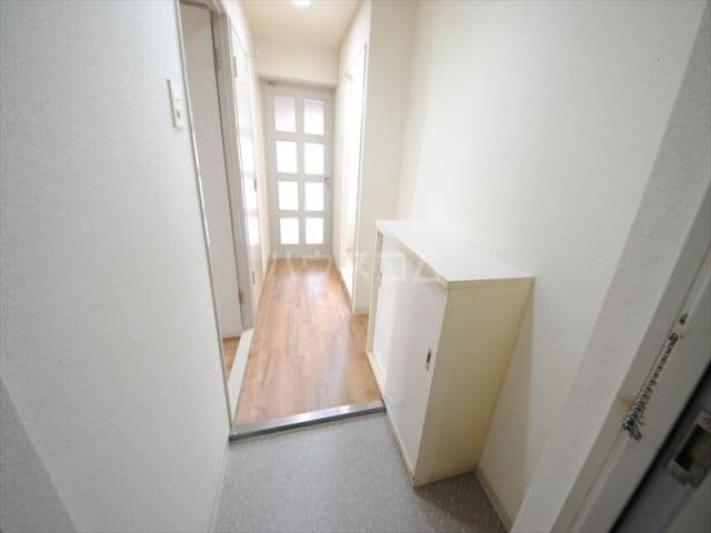 Room image 13