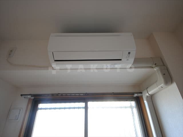 Room image 11