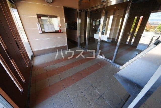 Room image 13