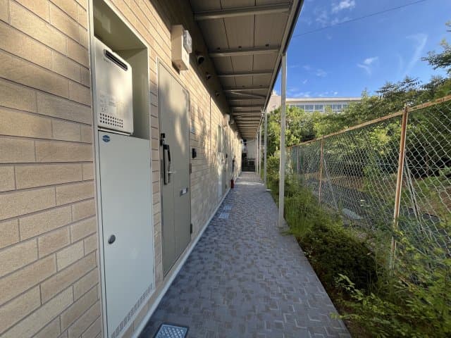 Room image 12