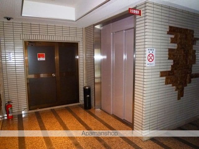 Room image 13