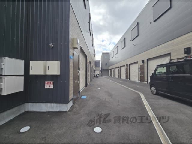 Room image 11