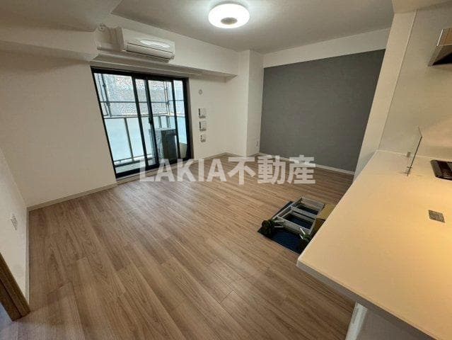 Preview interior of LEGALAND+ABENO SANMEICHO