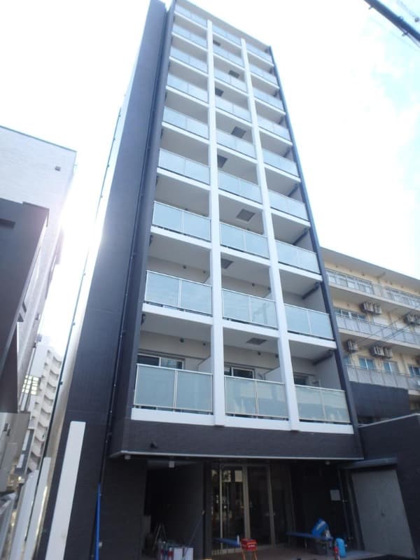 Main Image